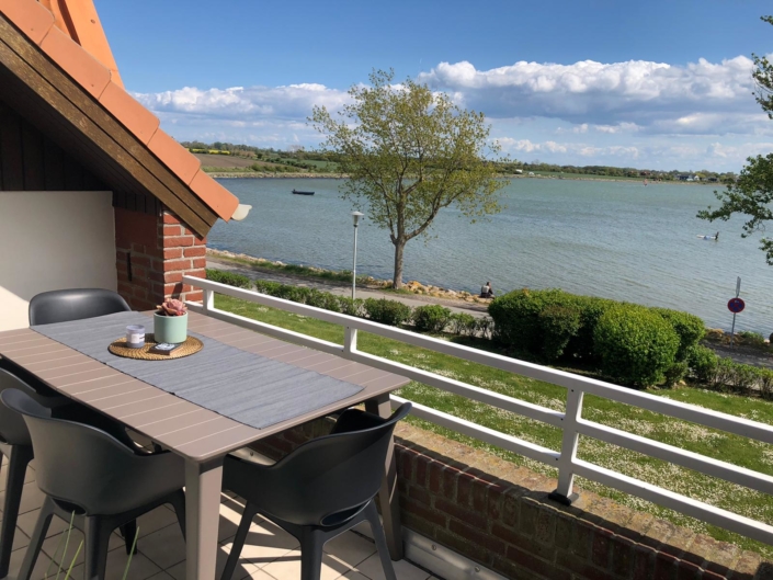 ferienwohnung meerblick lemkenhafen
